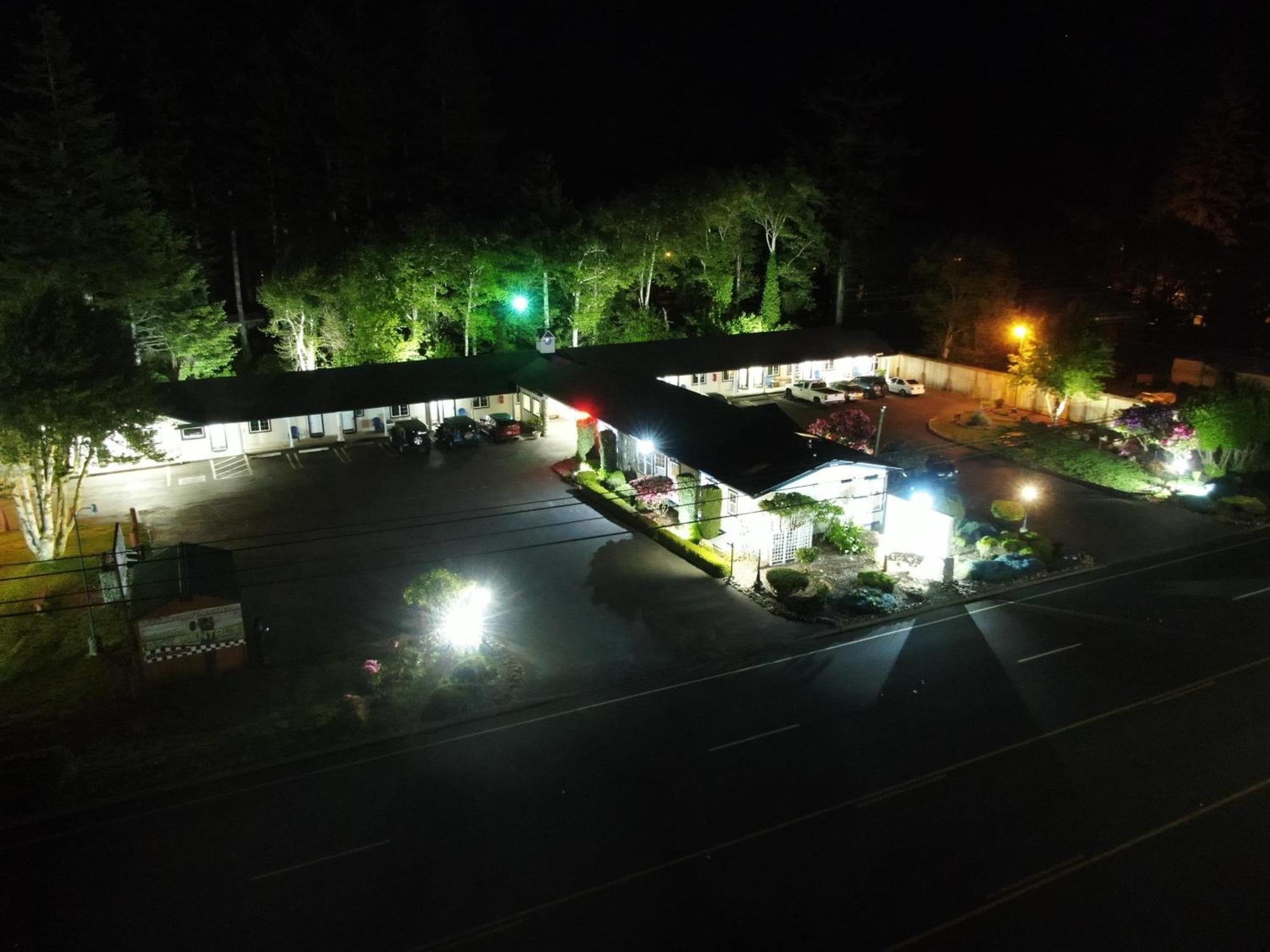 Ocean Breeze Motel Florence Exterior photo