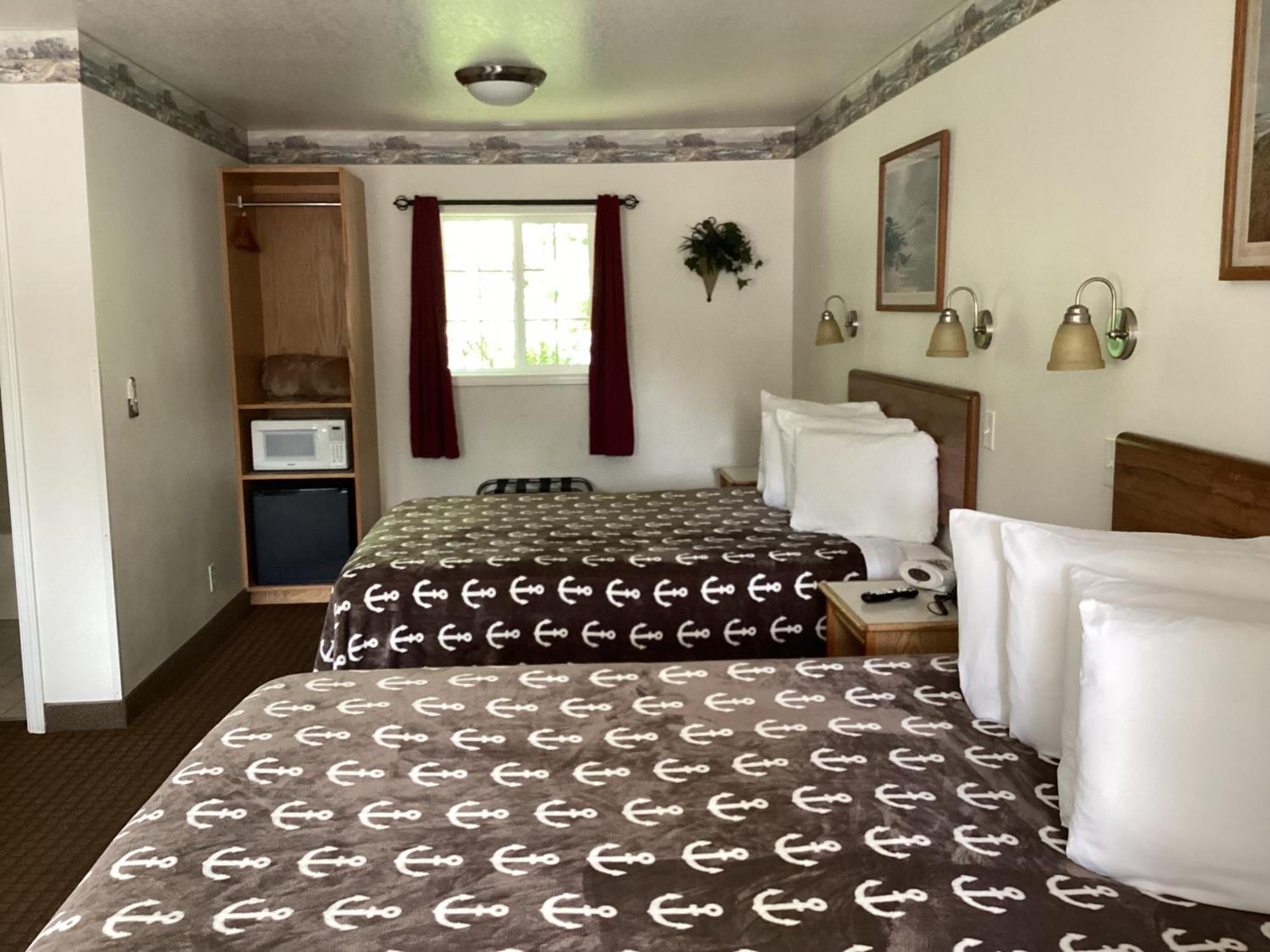 Ocean Breeze Motel Florence Exterior photo