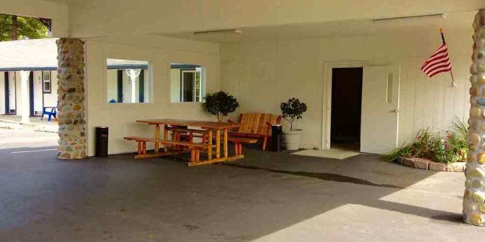 Ocean Breeze Motel Florence Exterior photo
